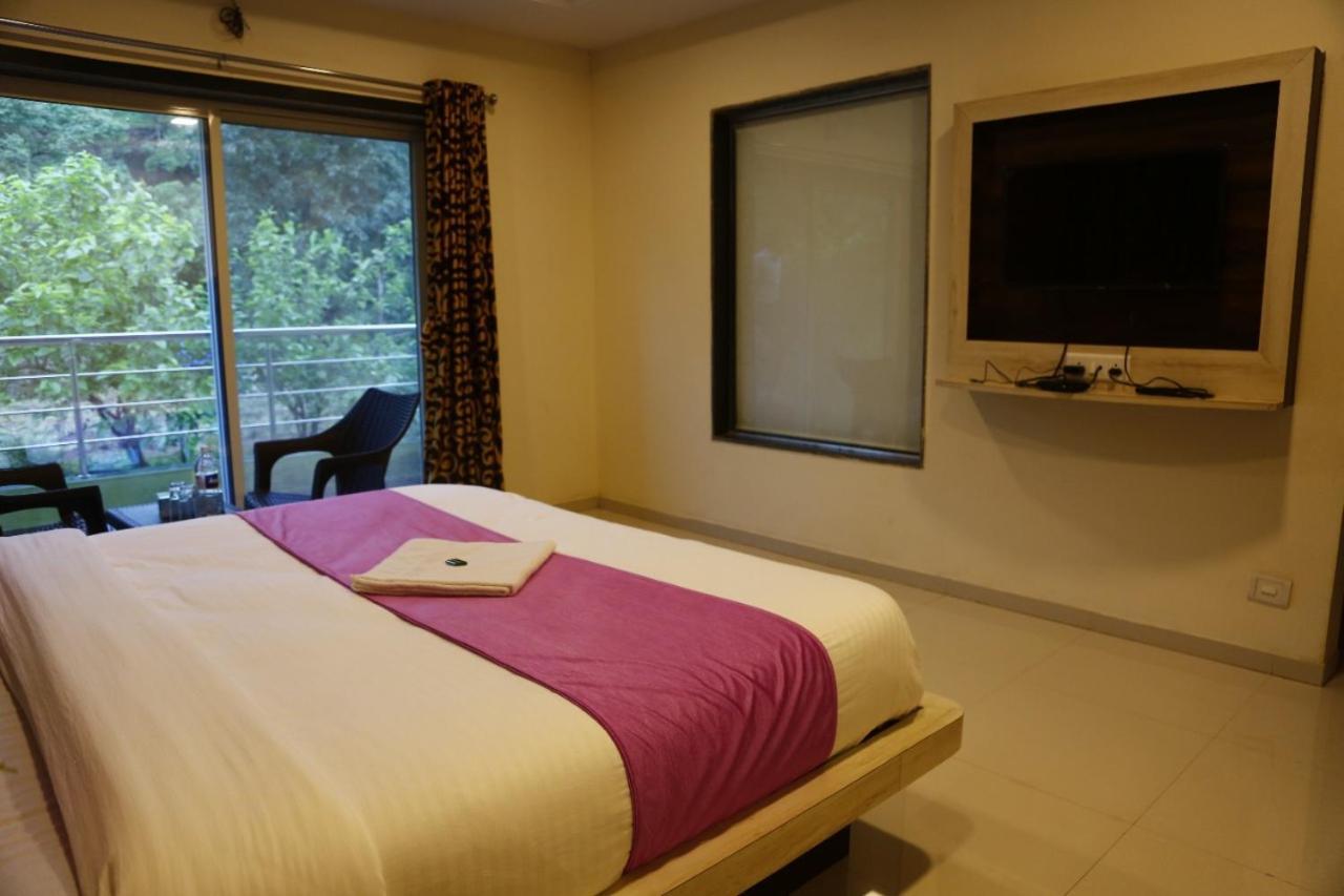 Hotel Shriyan Mahābaleshwar Стая снимка