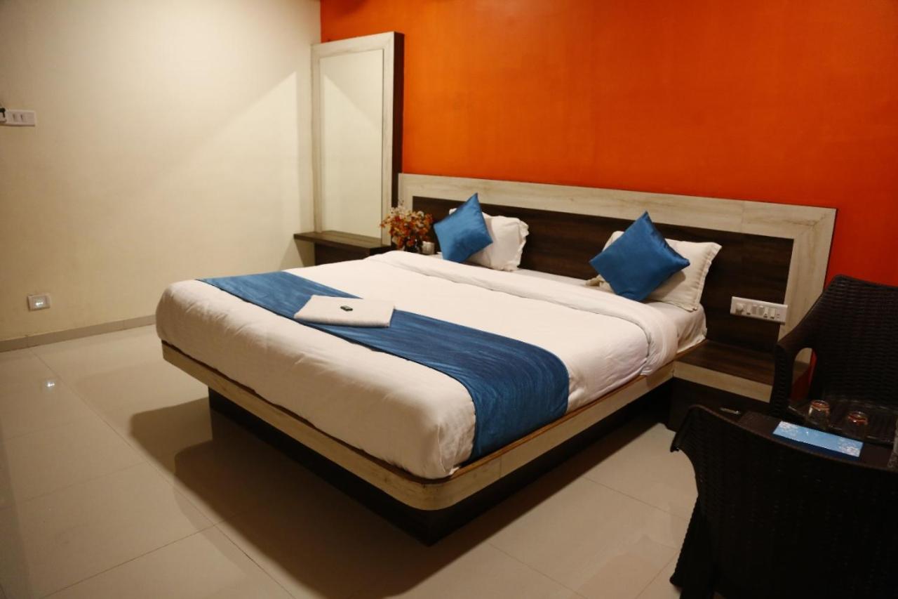 Hotel Shriyan Mahābaleshwar Стая снимка
