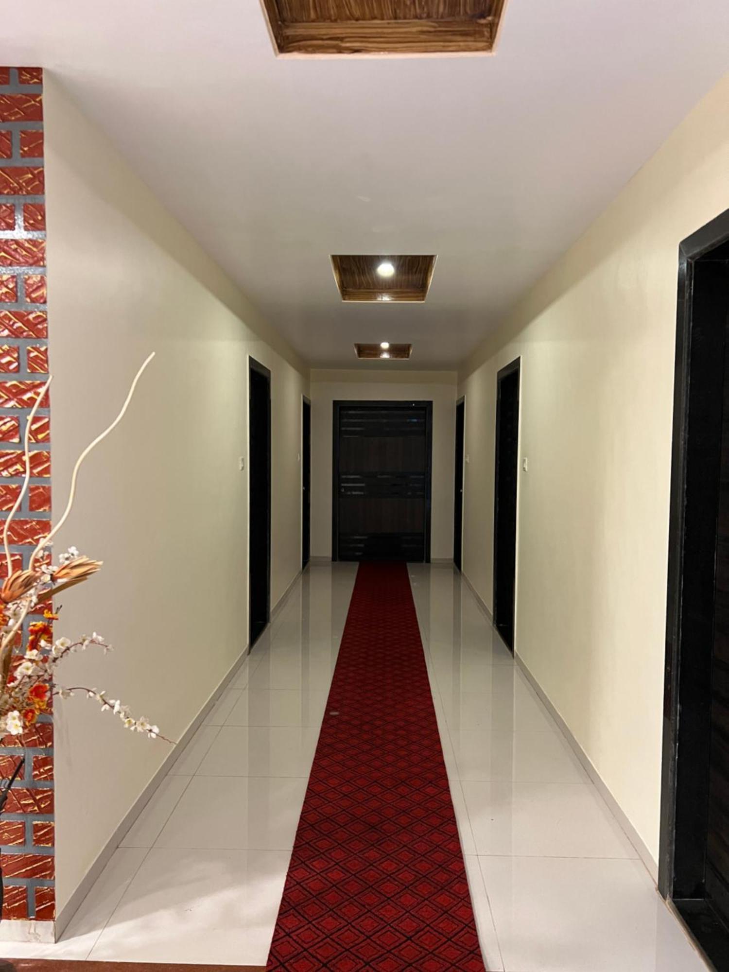 Hotel Shriyan Mahābaleshwar Екстериор снимка